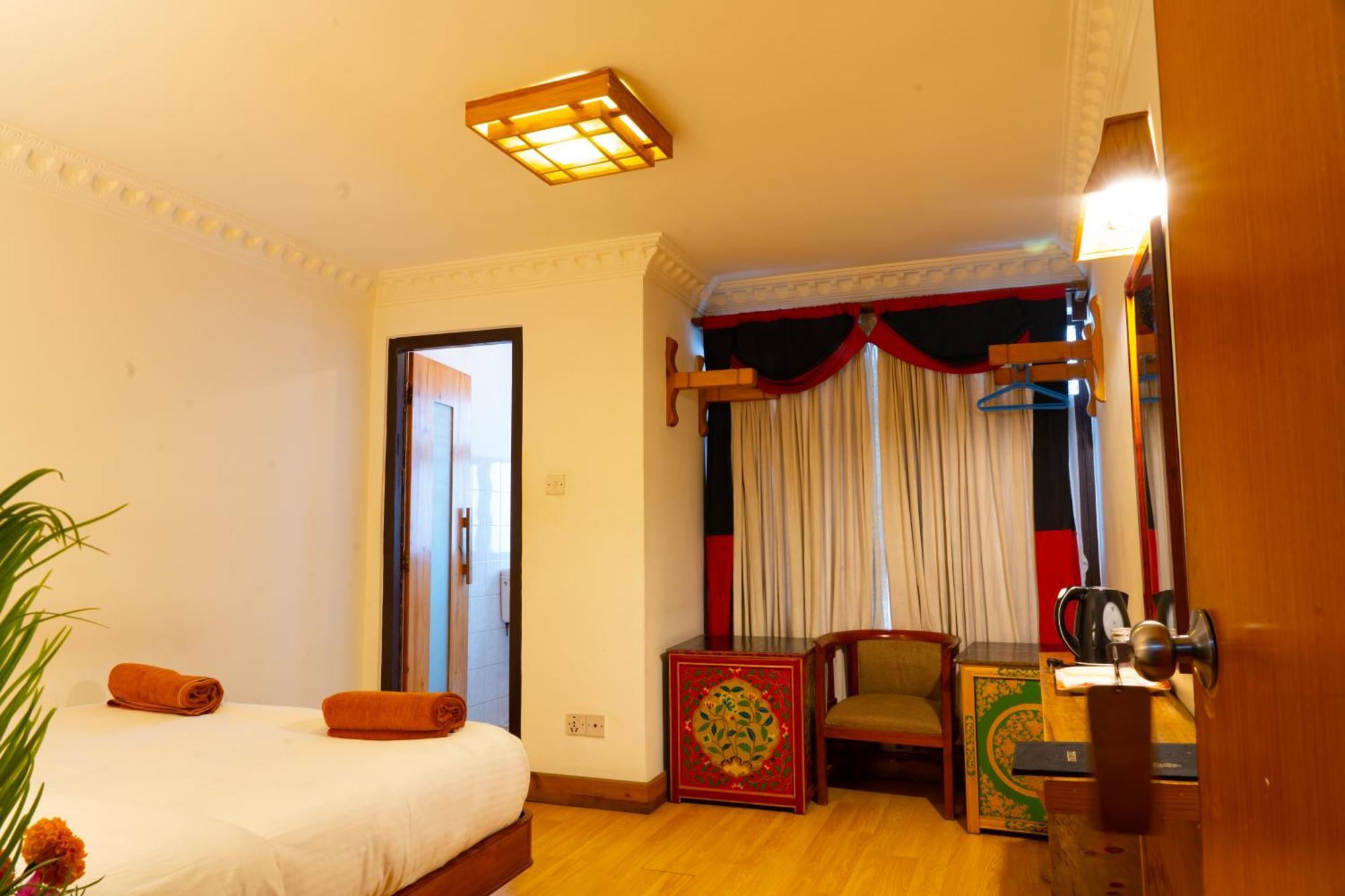 Hotel Ganesh Himal Katmandu Zewnętrze zdjęcie