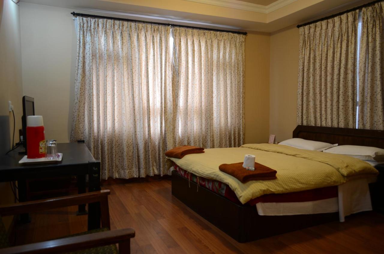 Hotel Ganesh Himal Katmandu Pokój zdjęcie