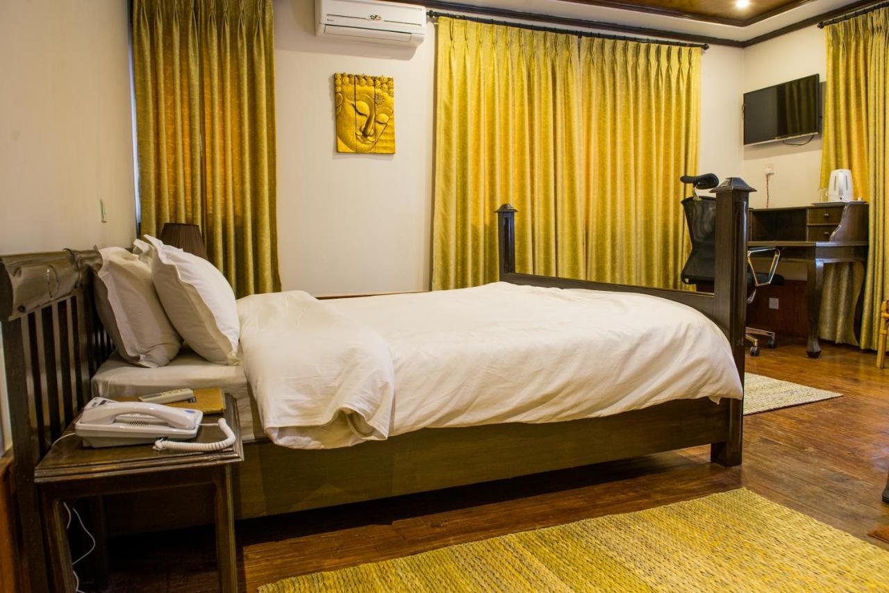 Hotel Ganesh Himal Katmandu Zewnętrze zdjęcie