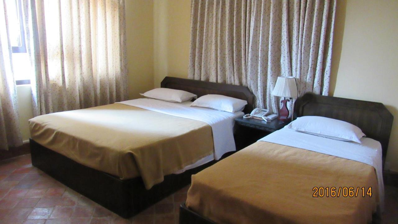 Hotel Ganesh Himal Katmandu Zewnętrze zdjęcie